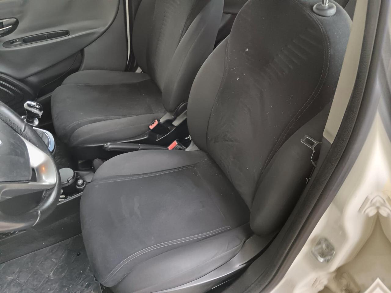 Lancia Ypsilon 1.2 69 CV 5 porte GPL Ecochic Gold