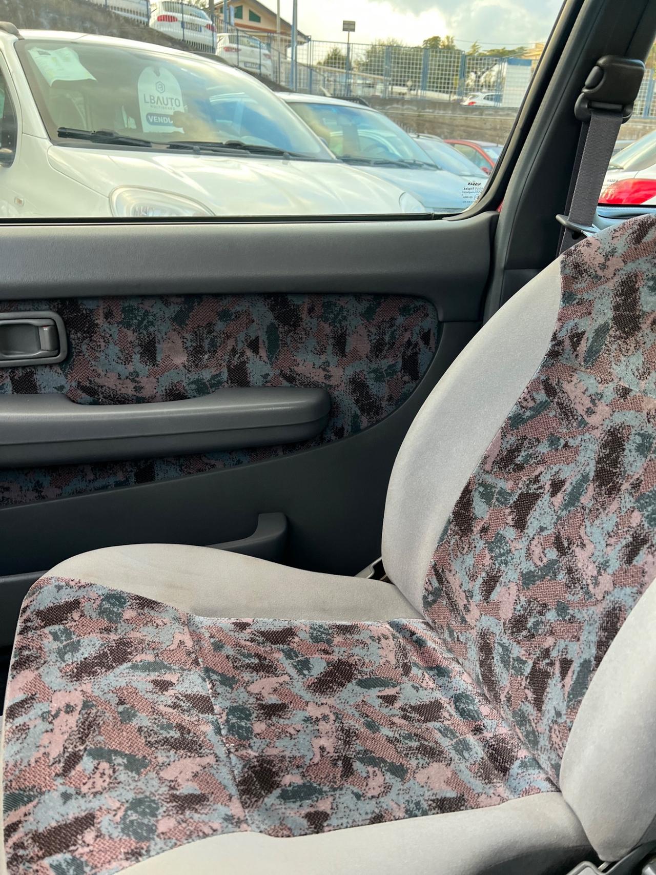 Nissan Micra 1.0i 16V cat 3 porte SLX