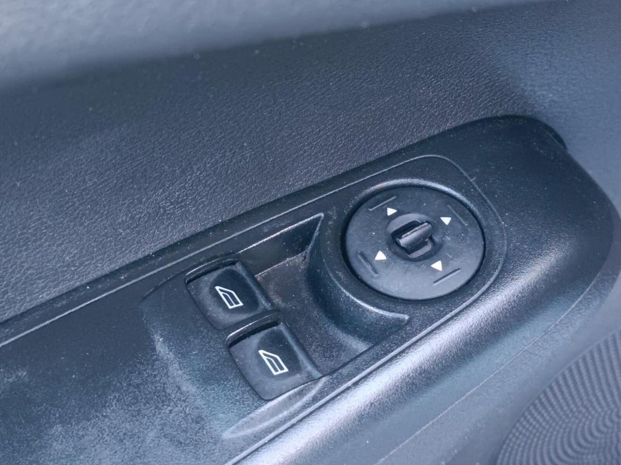 Ford Transit Courier 1.5 TDCi 75CV Van Trend