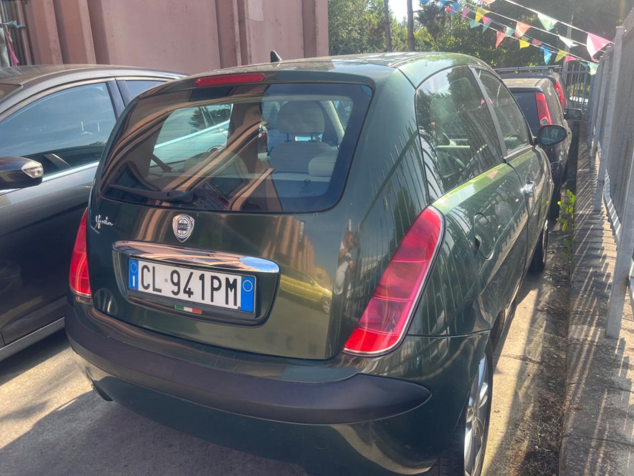 Lancia Ypsilon 1.2 16V Oro