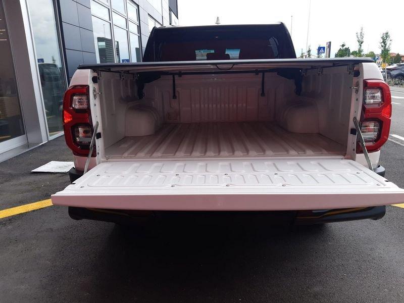 Toyota Hilux 2.8 D-4D A/T 4WD 4 porte Double Cab GR SPORT