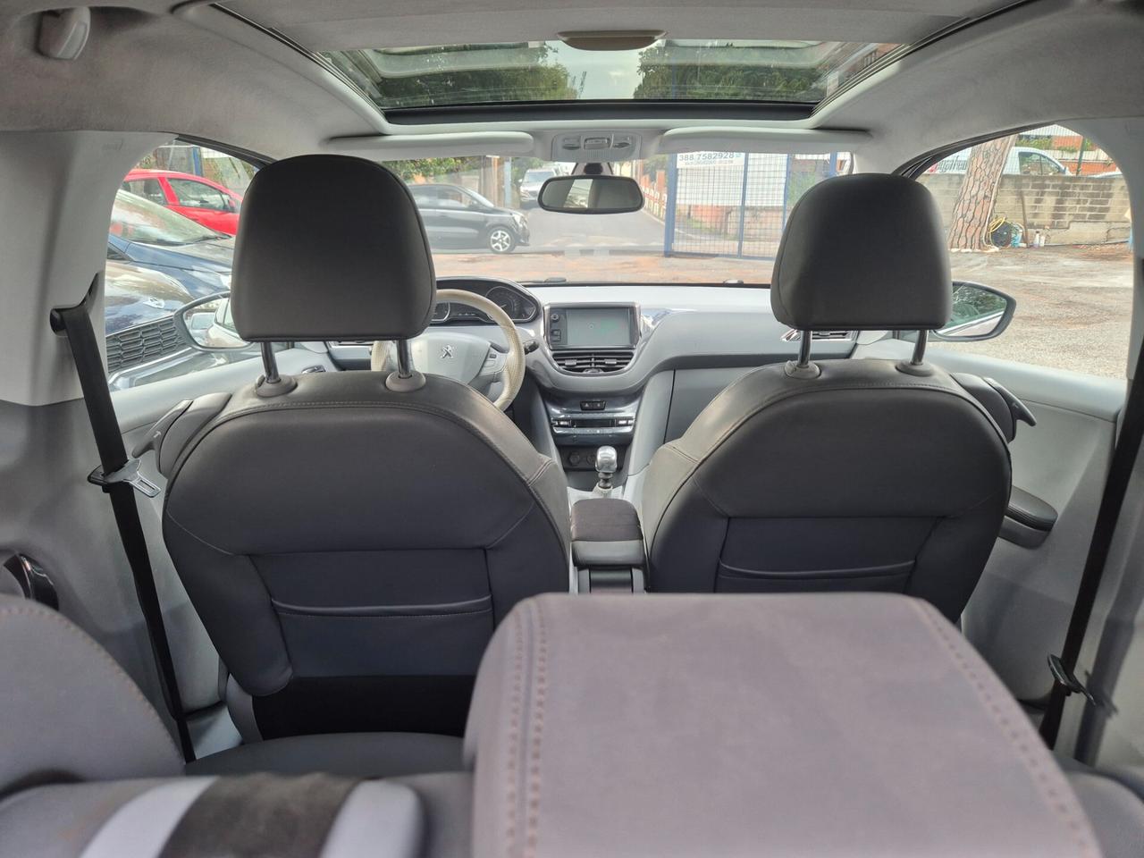 Peugeot 208 1.4 HDi 68 CV 3 porte Allure