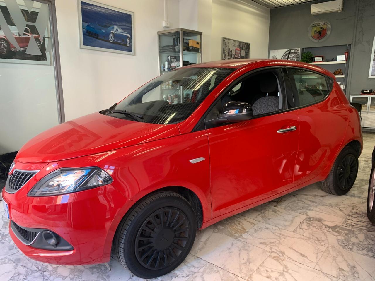 Lancia Ypsilon 1.0 FireFly 5P HIBRIDA 2023 KM31600