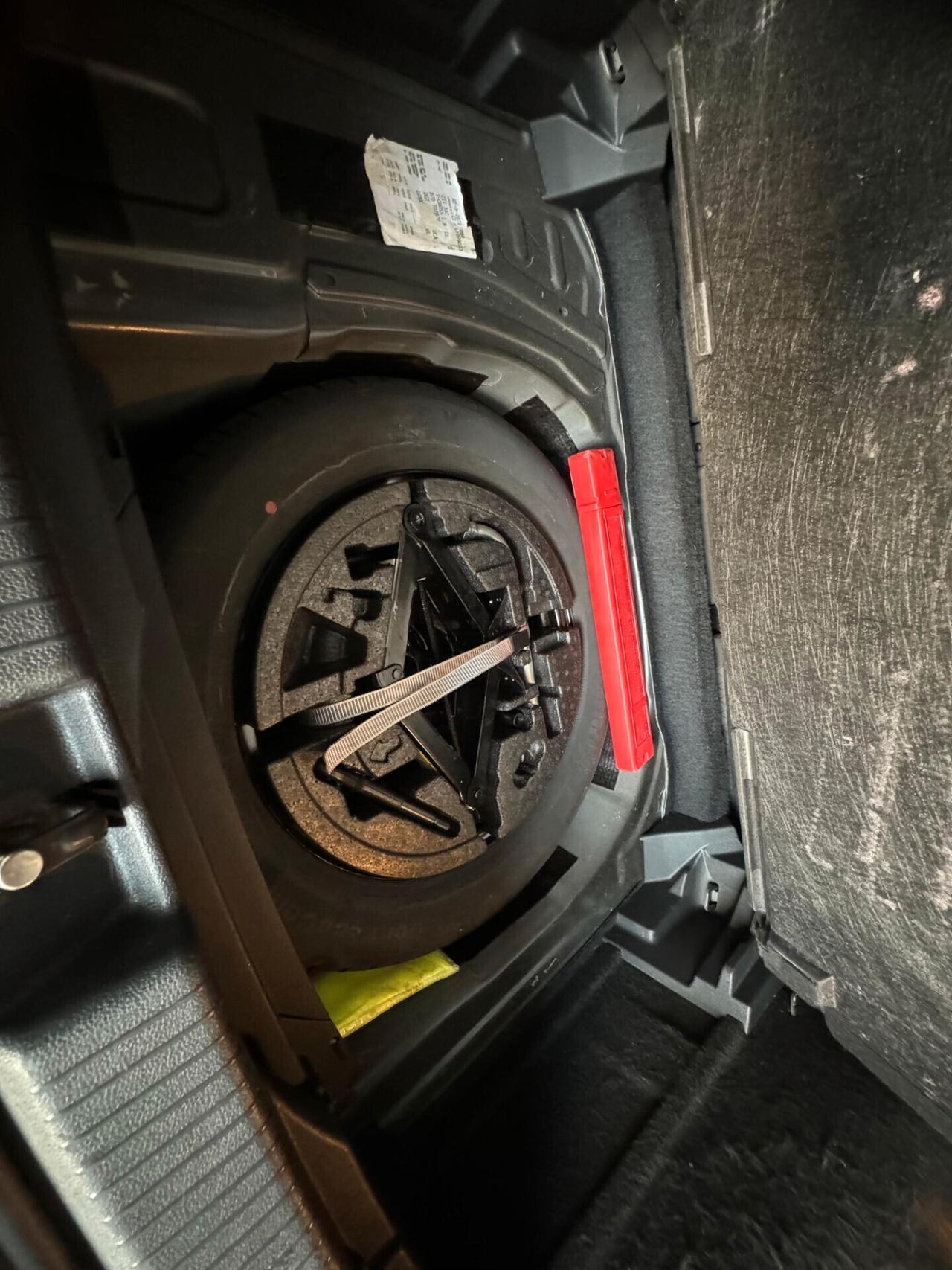 Volkswagen T-Cross 1.6 TDI DSG SCR Style BMT