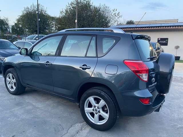 Toyota RAV 4 2.2 D 4 RUOTE MOTRICI UNICO PROPRIETARIO TAGLIANDI