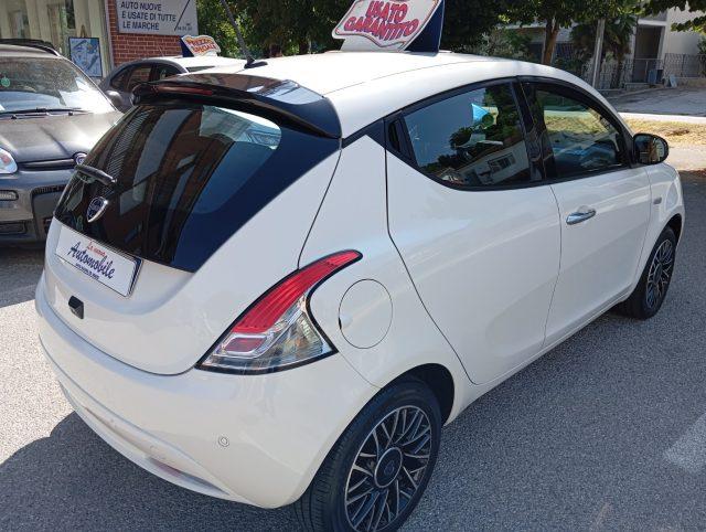 LANCIA Ypsilon 1.0 FireFly 5 porte Hybrid Platino Pari al Nuovo