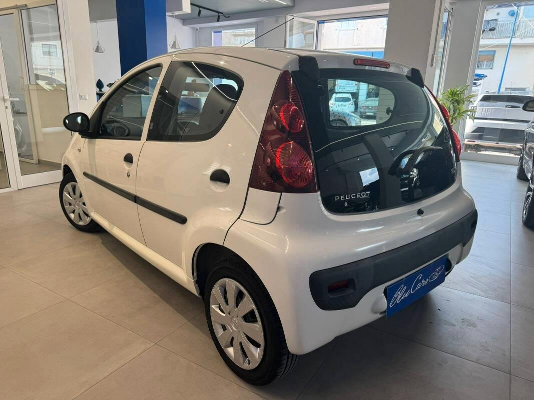 Peugeot 107 2012 1.0 12v Active 5p