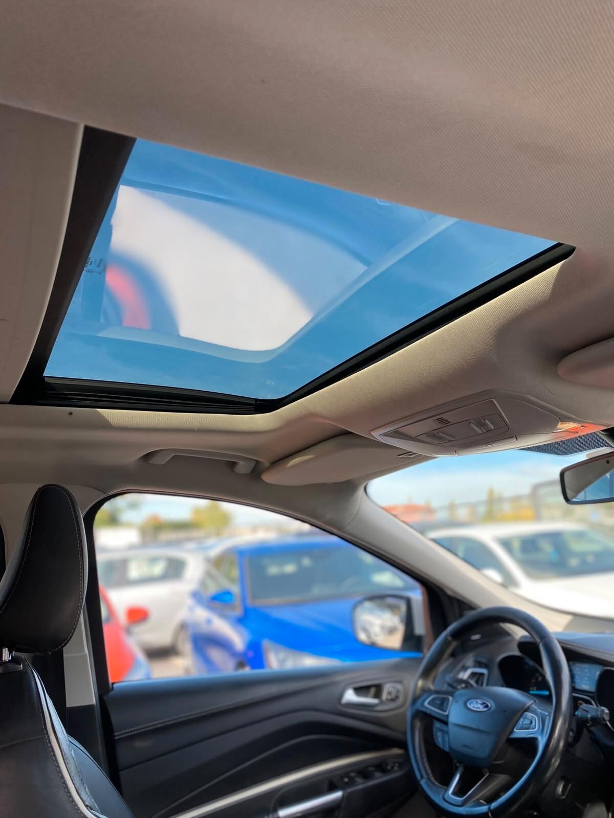 Ford Kuga 2.0 TDCI 180 CV S&S 4WD Powershift Vignale