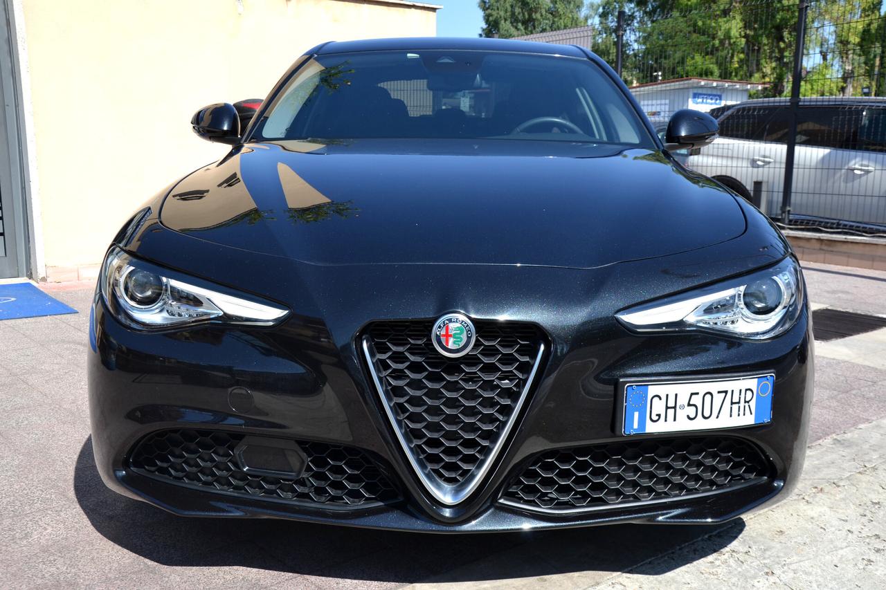 Alfa Romeo Giulia 2.0 TURBO 200CV AT8! Prezzo vero senza vincoli Unipro, fatturabile e italiana Garanzia 12 mesi inclusa!