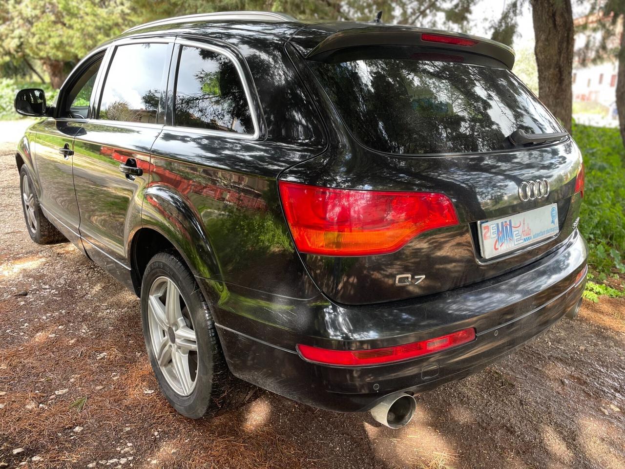 Audi Q7 3.0 V6 TDI 233CV quattro tiptronic