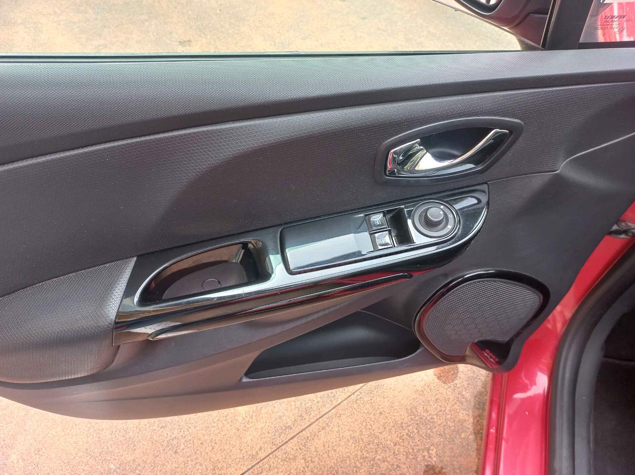 Renault Clio 1.2 16V 5 porte Dynamique