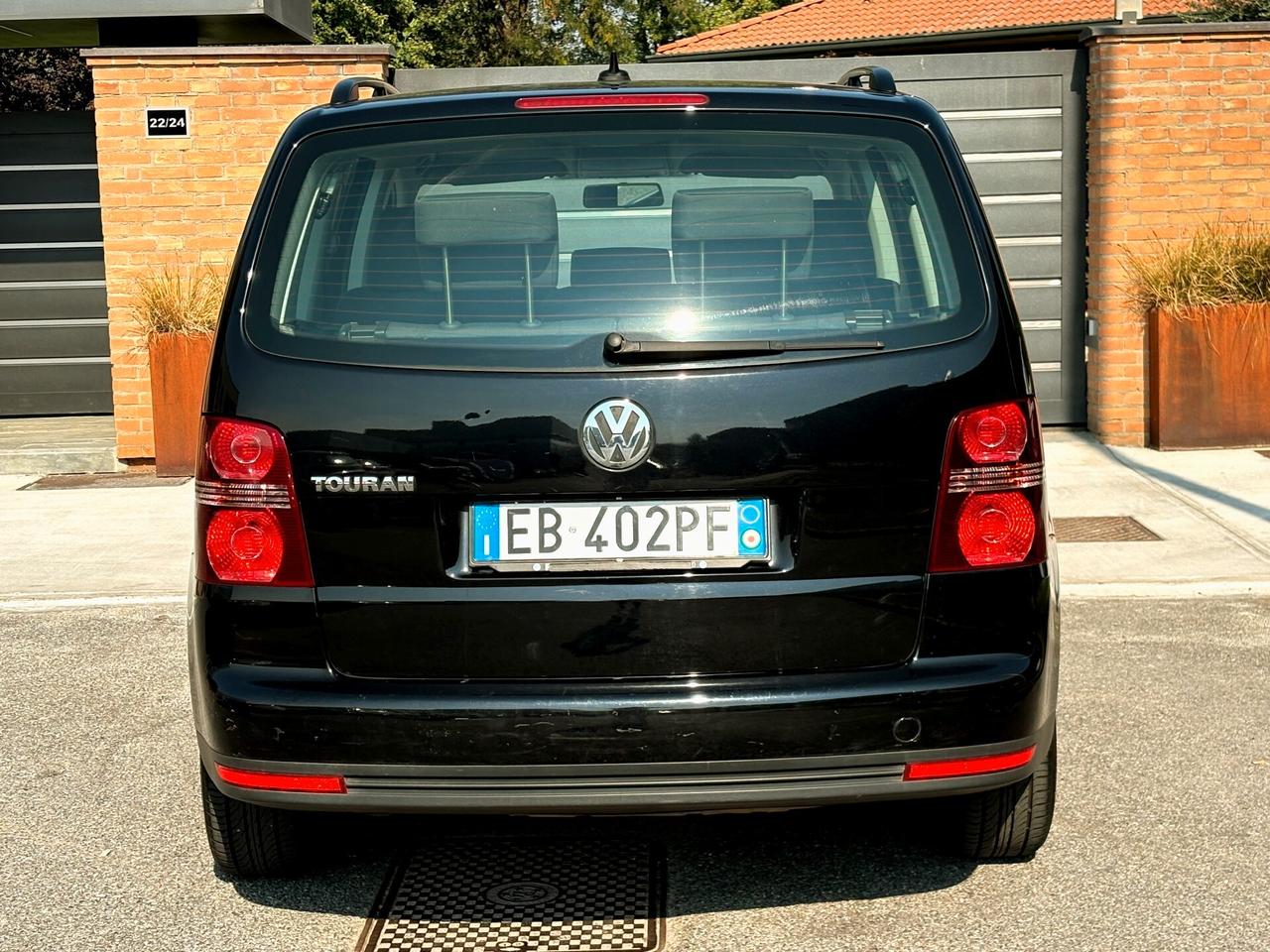 VW TOURAN 1.6 benzina- 7POSTI-U.Propr-2010