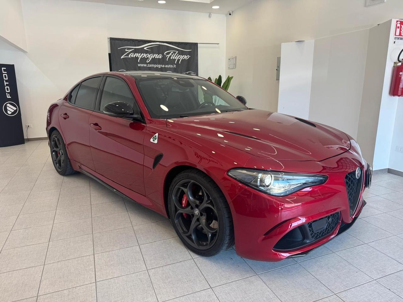 Alfa Romeo Giulia 2.9 V6 Bi-Turbo Quadrifoglio solo 6.000km