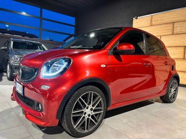 Smart brabus FOR FOUR XLLUSIVE 109CV-JBL