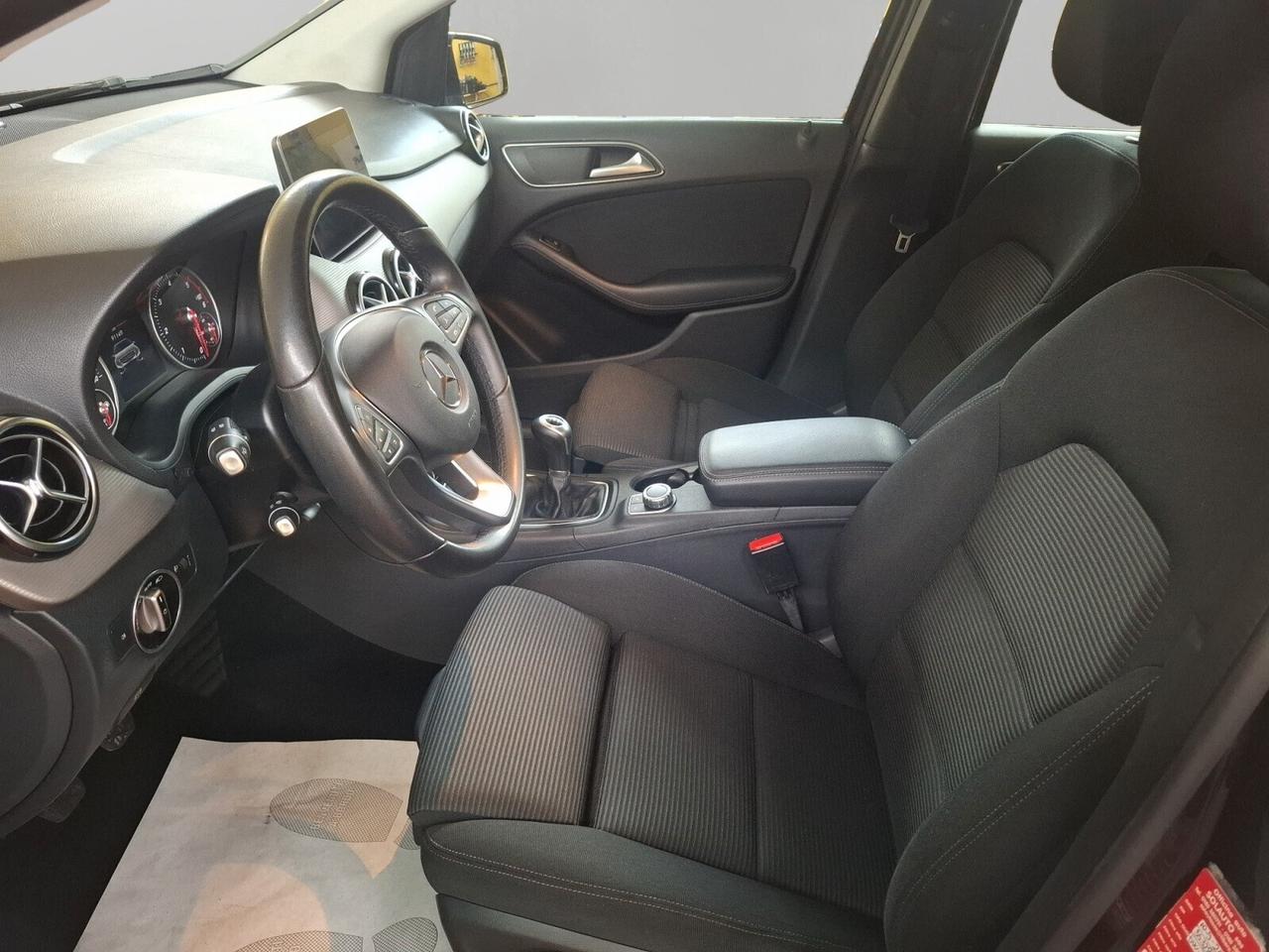 Mercedes-benz B 180 B 180 d Business full optional