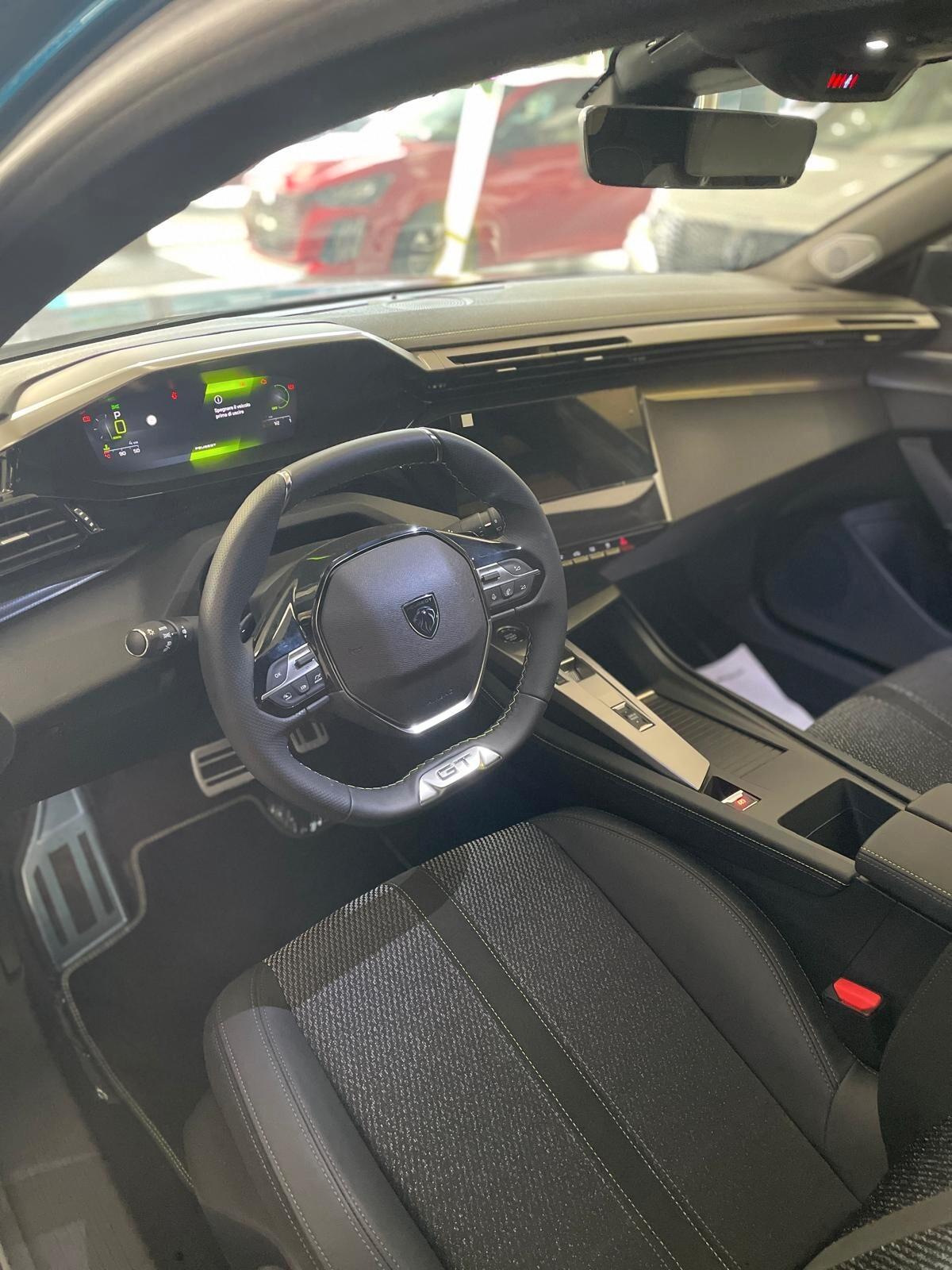 Peugeot 308 Hybrid 145 e-DCS6 GT