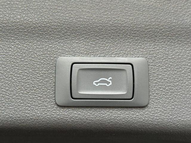 AUDI A6 Avant 40 2.0 TDI quattro ultra S tronic Sport