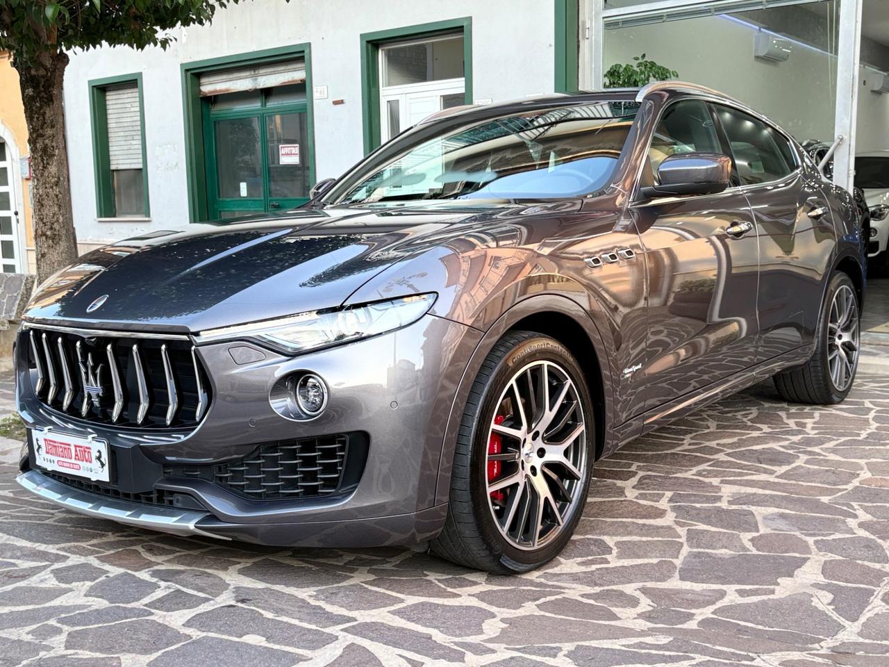 Maserati Levante 275CV Q4 Gransport GRIGIO MARATEA