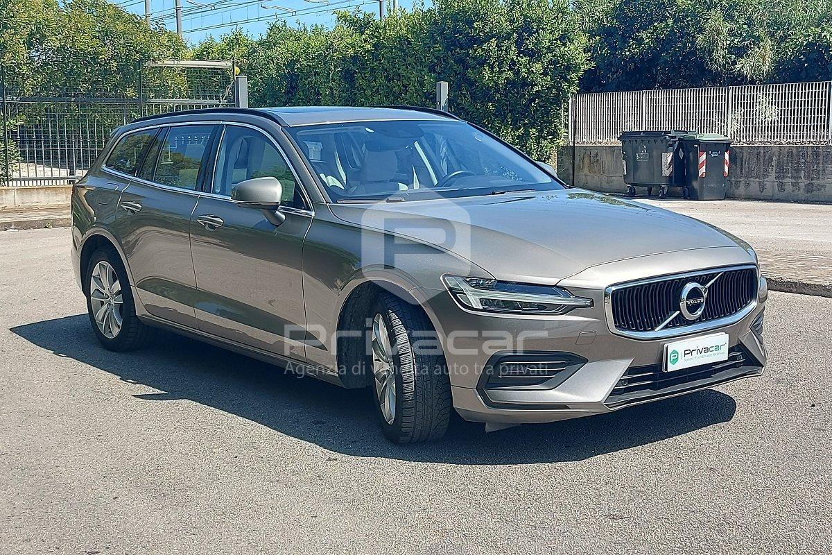 VOLVO V60 B4 (d) Geartronic Momentum Business Pro