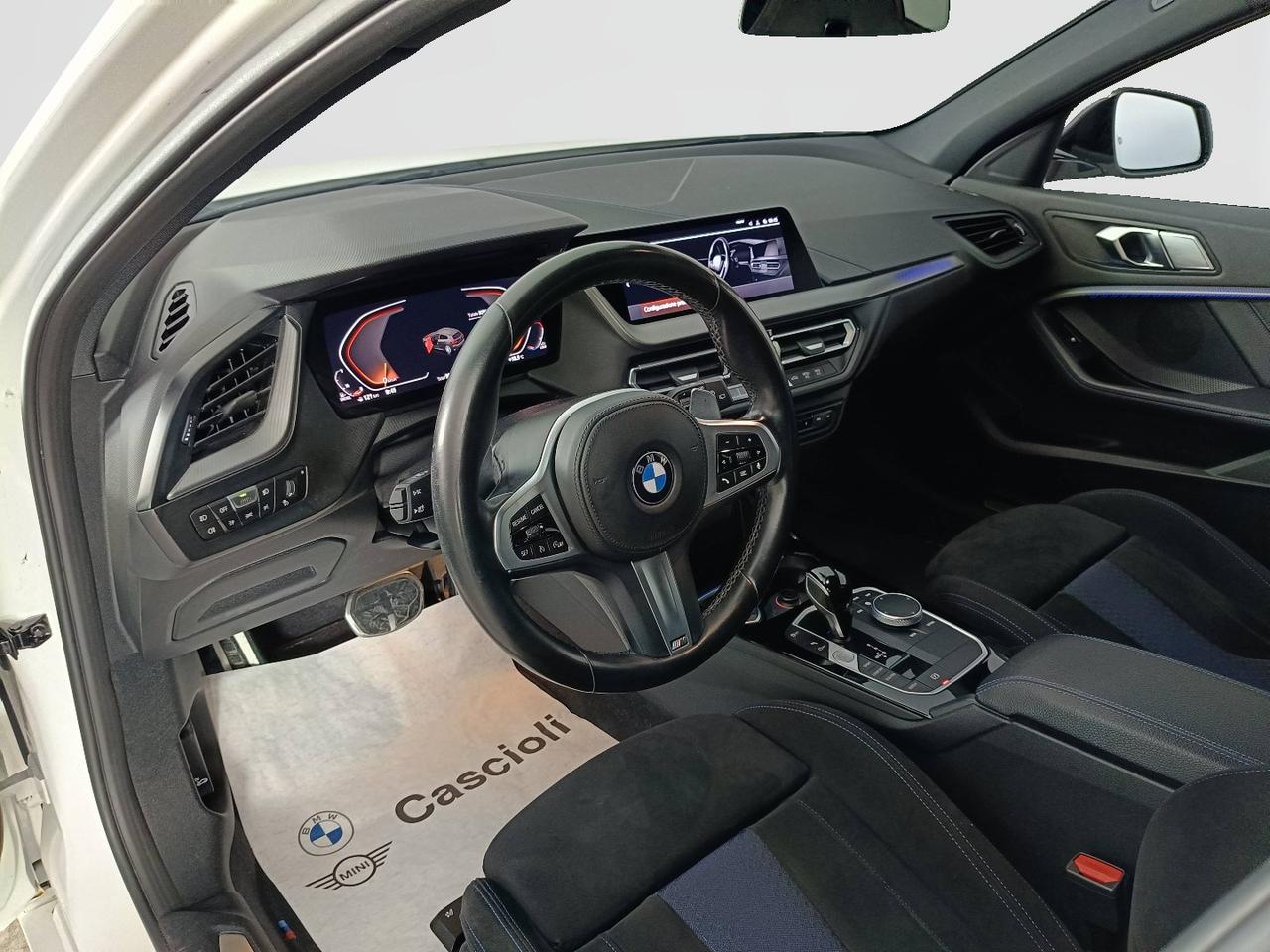 BMW Serie 1 F40 - 118d Msport auto