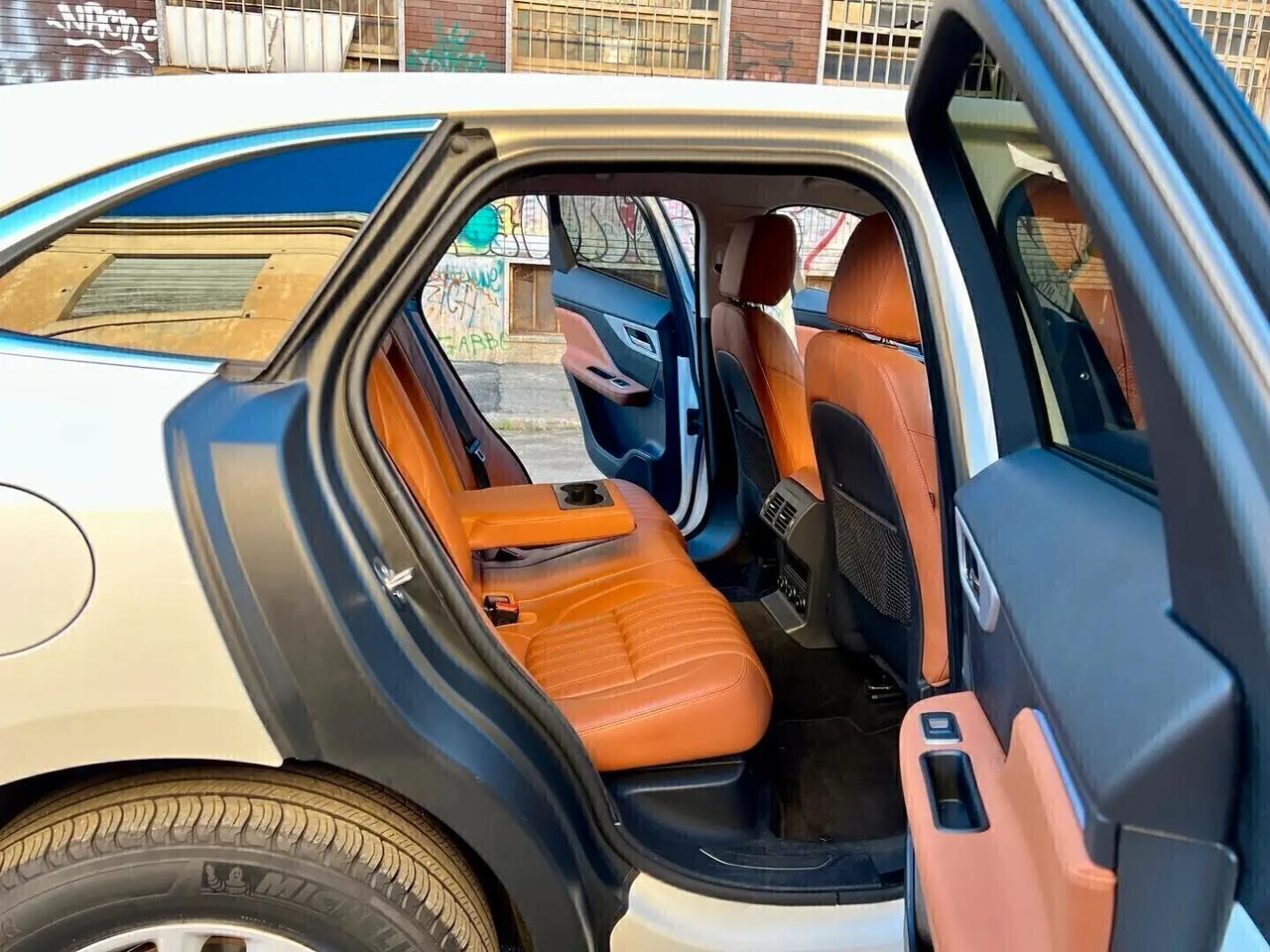 Jaguar F-Pace 2.0 300 CV AWD aut. Portfolio