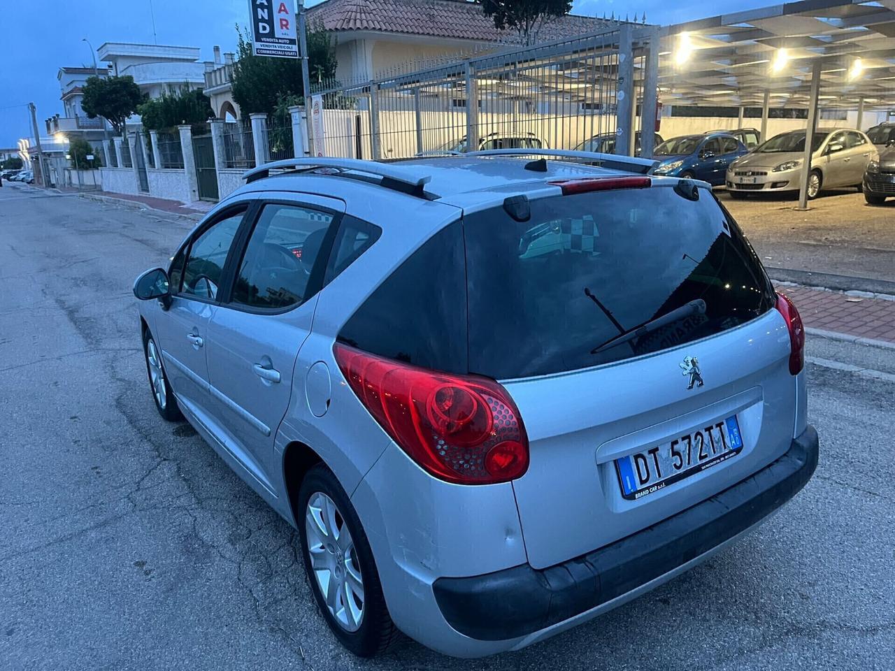 Peugeot 207 1.6 HDi 90CV SW XS Ciel - 2009