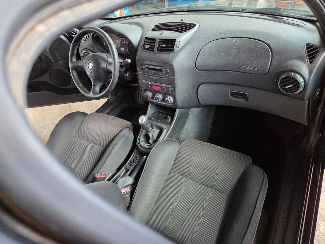 Alfa Romeo 147 1.6 105cv 5 porte, SOLO 44.000KM! OK NEOPATENTATI, GARANZIA! 2011