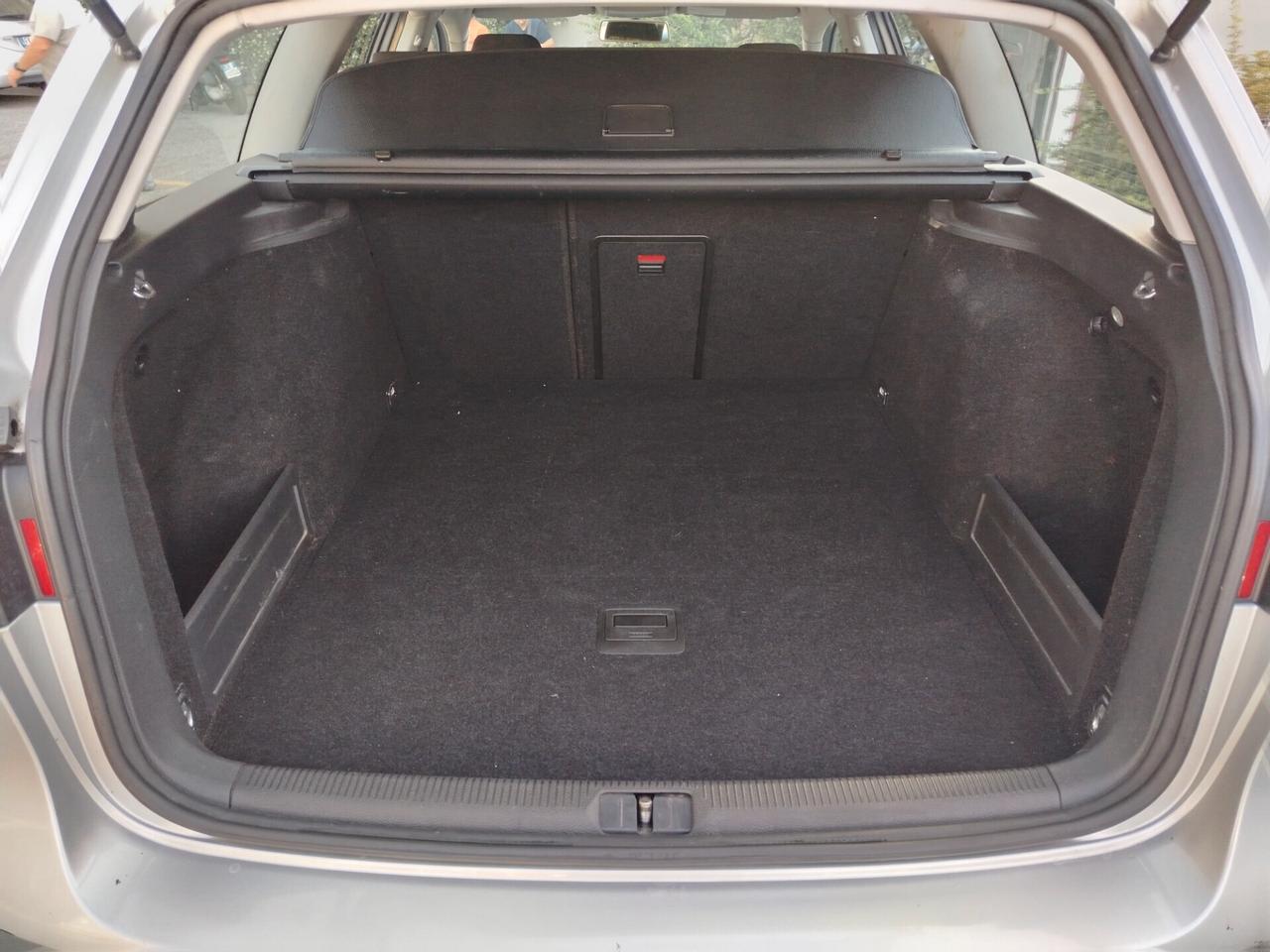 Volkswagen Passat 2.0 TDI DPF Var. Highline