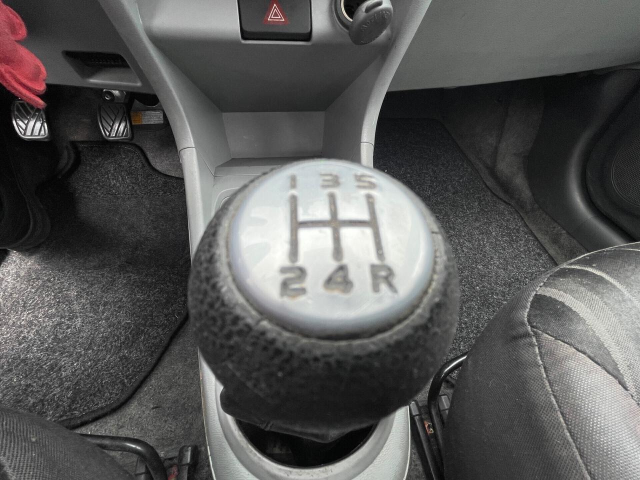 Nissan Pixo 1.0 benzina euro5a neopatentati