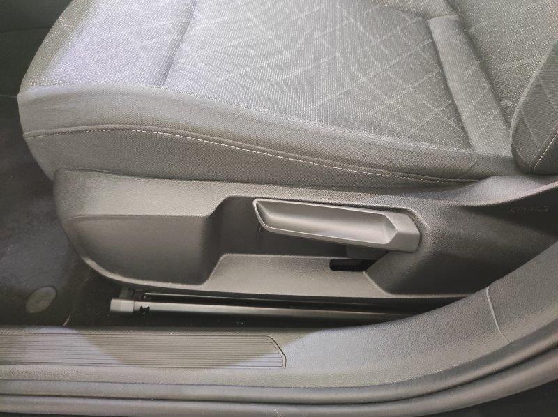 VOLKSWAGEN Golf 8ª serie - Golf 2.0 TDI DSG SCR Life