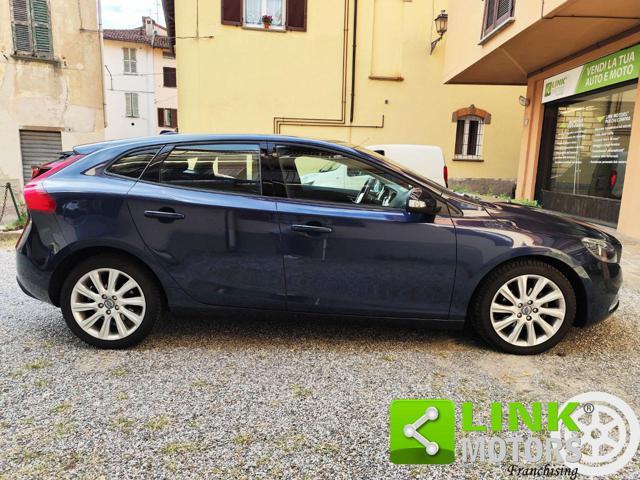 VOLVO V40 D2 1.6 Momentum GARANZIA INCLUSA