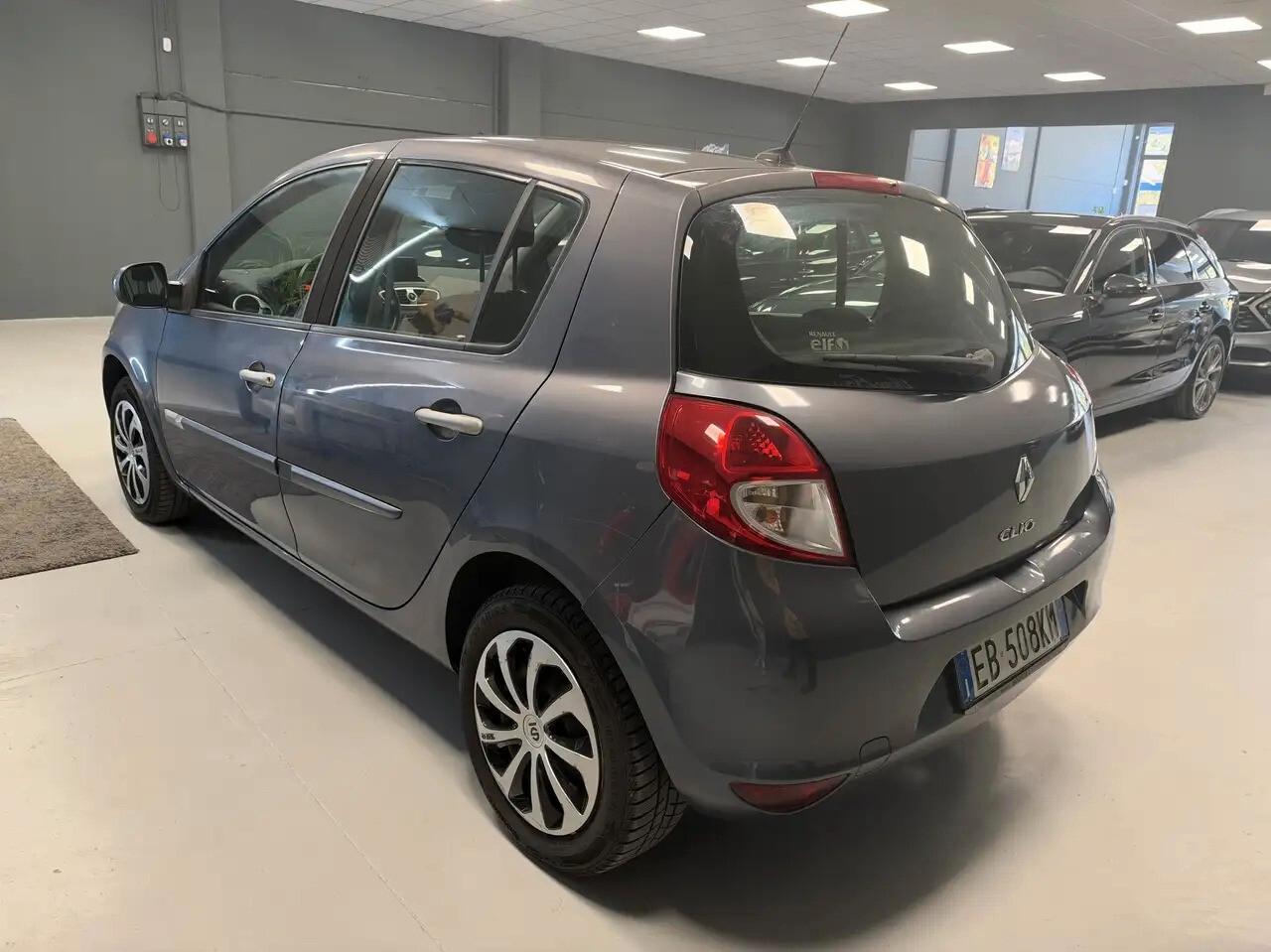Renault Clio 1.2 16V 5 porte Luxe