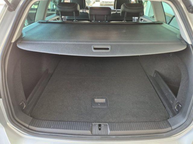 VOLKSWAGEN Passat Variant 2.0 TDI SCR EVO DSG Executive