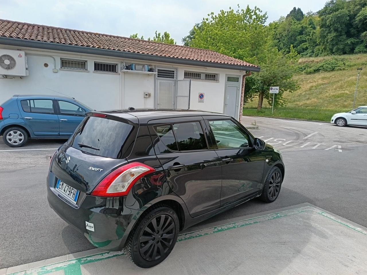 Suzuki Swift 1.2 Benz Style 2013 ok neo patente