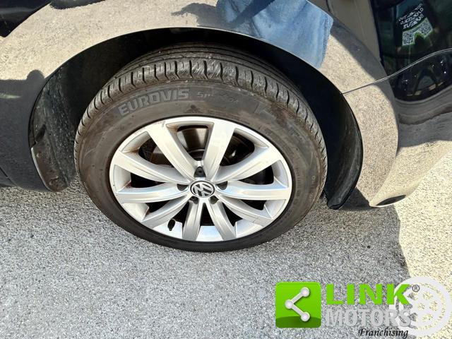 VOLKSWAGEN Sharan .