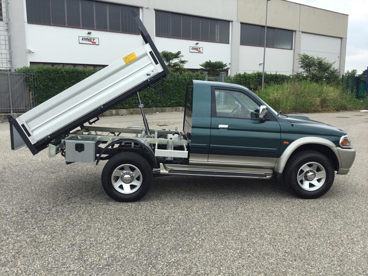 Mitsubishi L200 2.5 TDI 4WD Club Cab Pick-up GLS