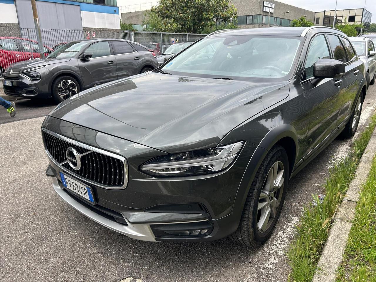 Volvo V90 Cross Country 2.0 D5 AWD 235CV AUTOM. **UNIPRO'**PREZZO VERO**