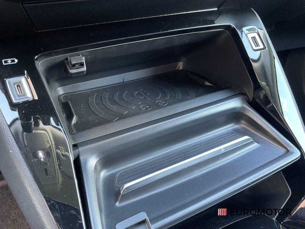 Peugeot 2008 1.5 BlueHDi Allure Pack