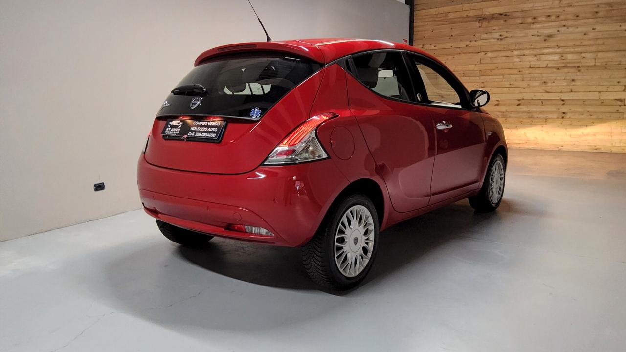 Lancia Ypsilon 1.2 69 CV 5 porte GPL Ecochic Gold