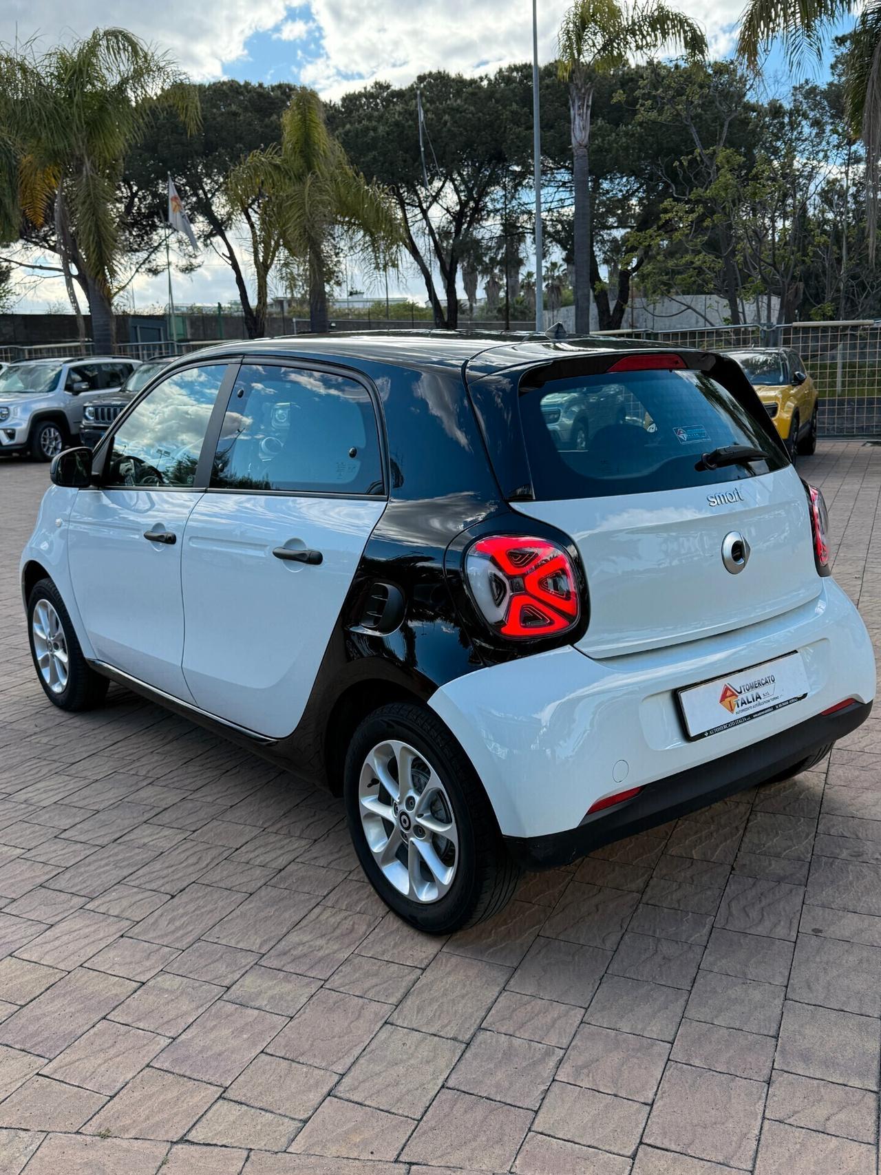 Smart ForFour 70 1.0 Youngster