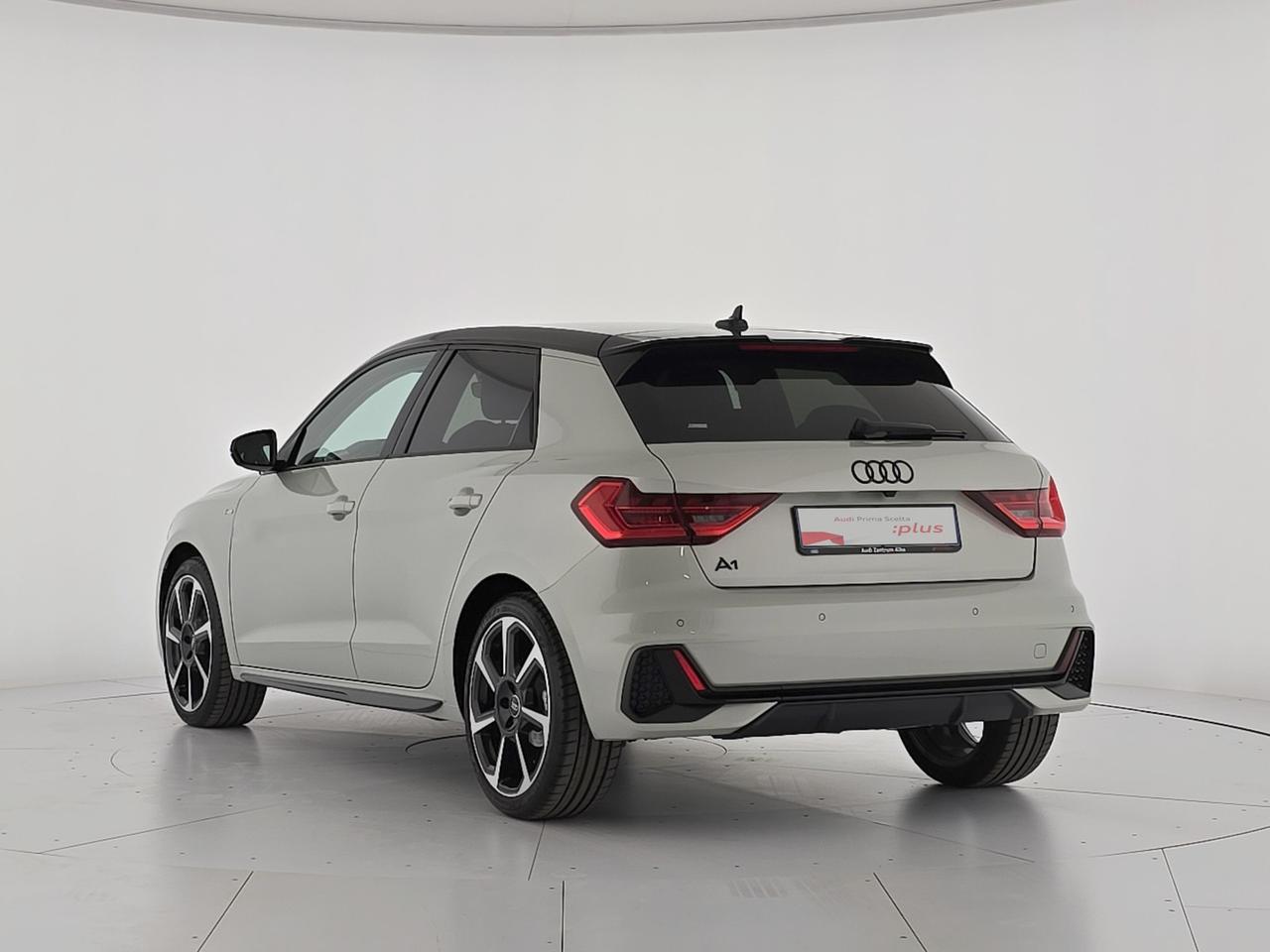 Audi A1 sportback 30 1.0 tfsi identity black 116cv s-tronic