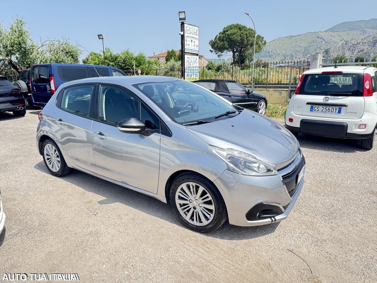 PEUGEOT 208 1.2 BENZINA ADATTA NEOPATENTATI