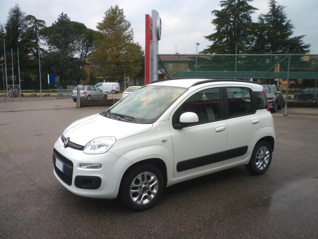 FIAT Panda 1.2 69 CV Lounge BIANCO 2018