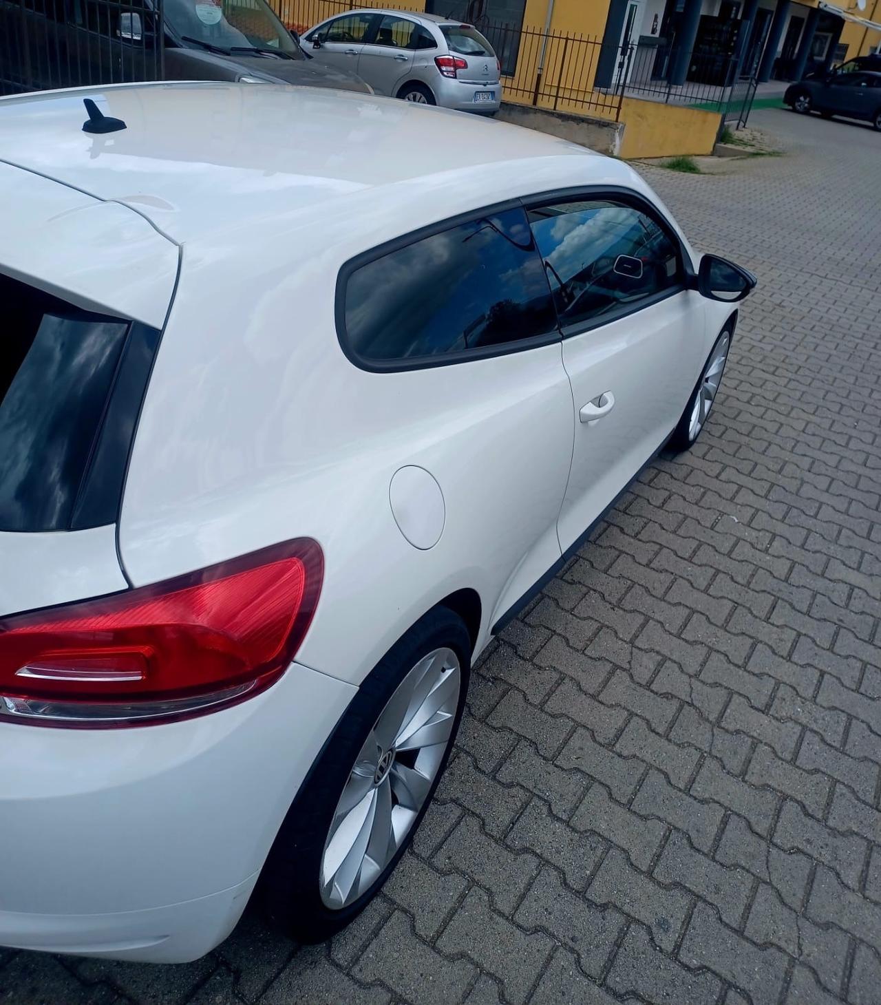 Volkswagen Scirocco 2.0 TDI 140CV DPF DSG