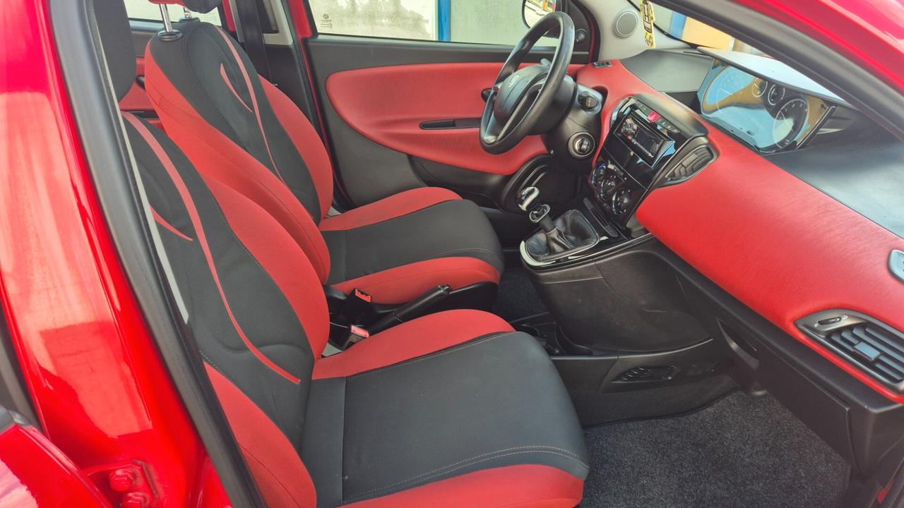 Lancia Ypsilon 1.2 69 CV 5 porte GPL Ecochic
