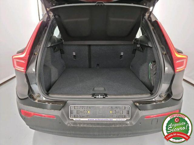 VOLVO XC40 T3 Momentum Navi