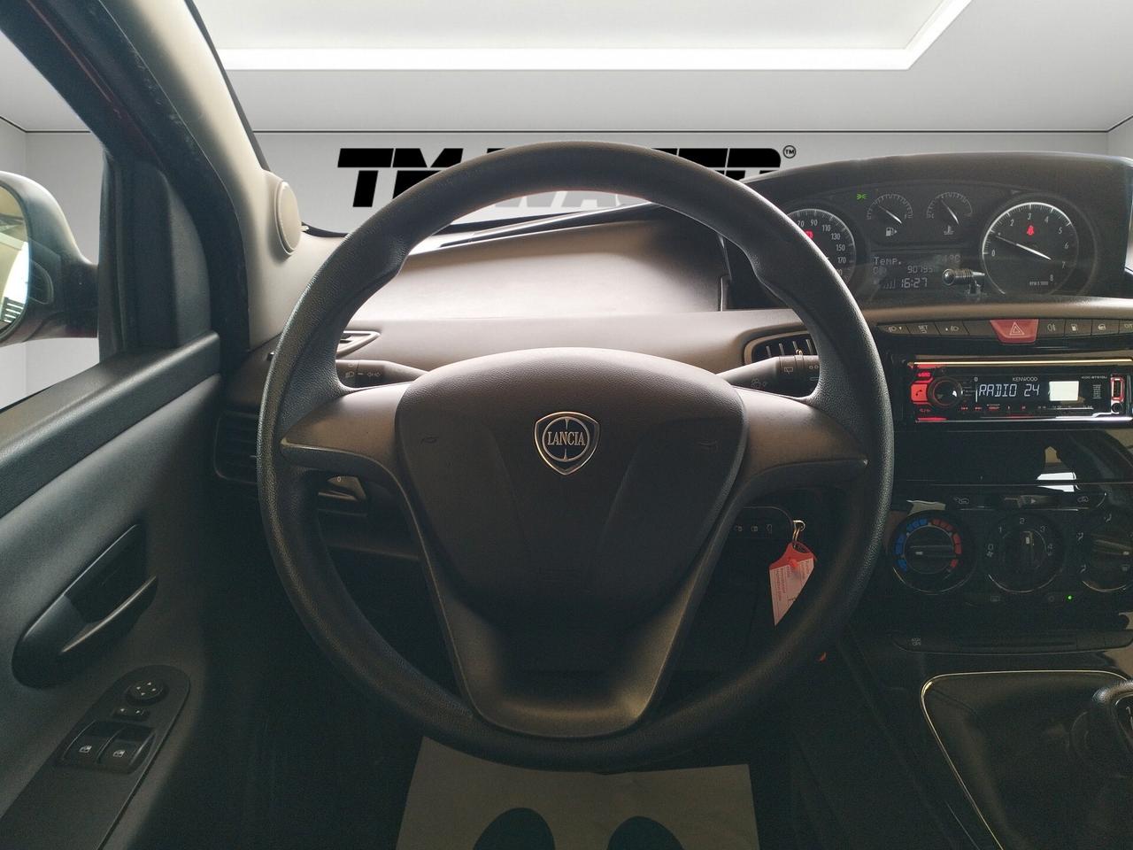 Lancia Ypsilon 0.9 TwinAir 85 CV Metano Ecochic Silver - NEOPATENTATI - EURO6