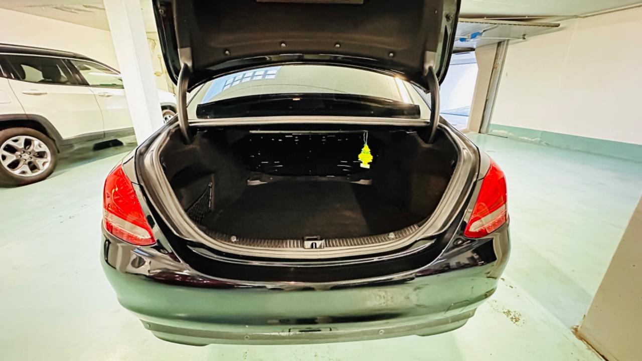 Mercedes-benz C 180 d Premium