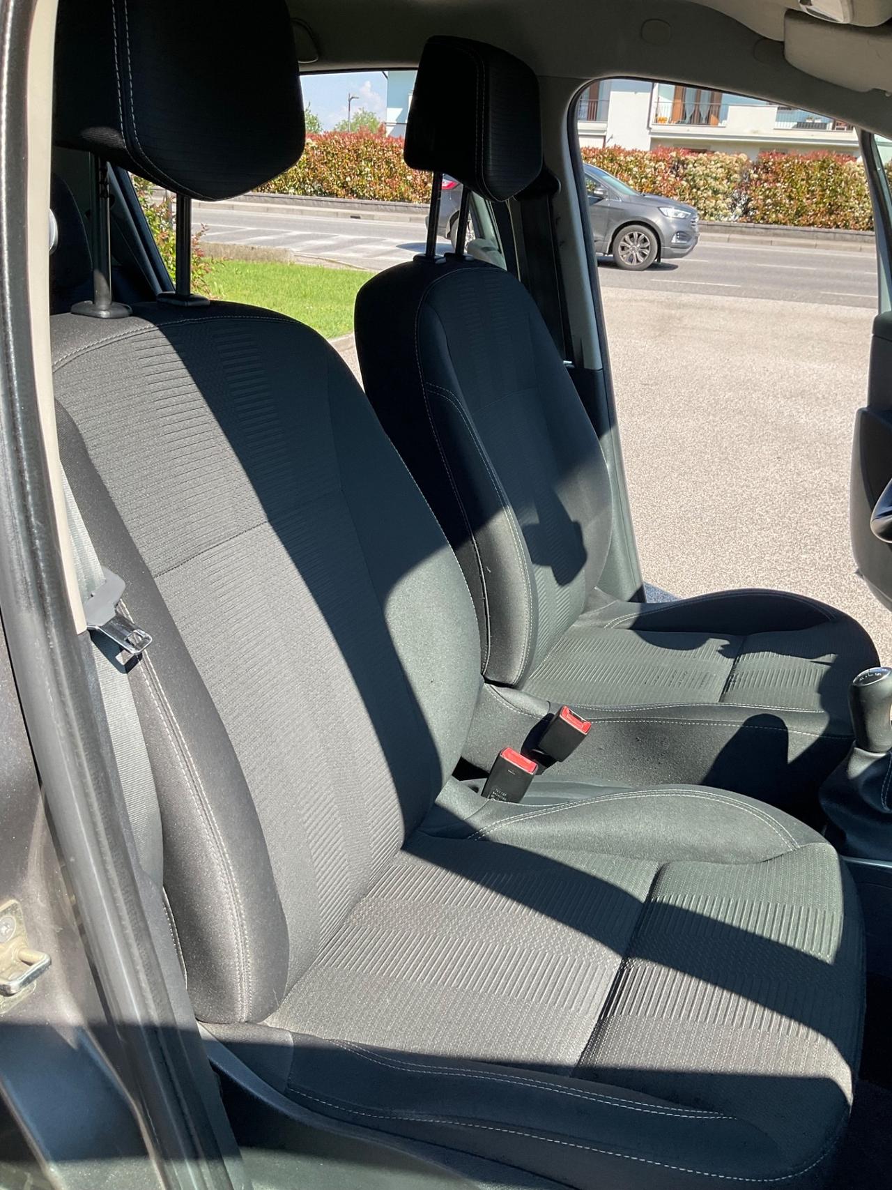 Renault Clio 1.2 16V 5 porte Live!