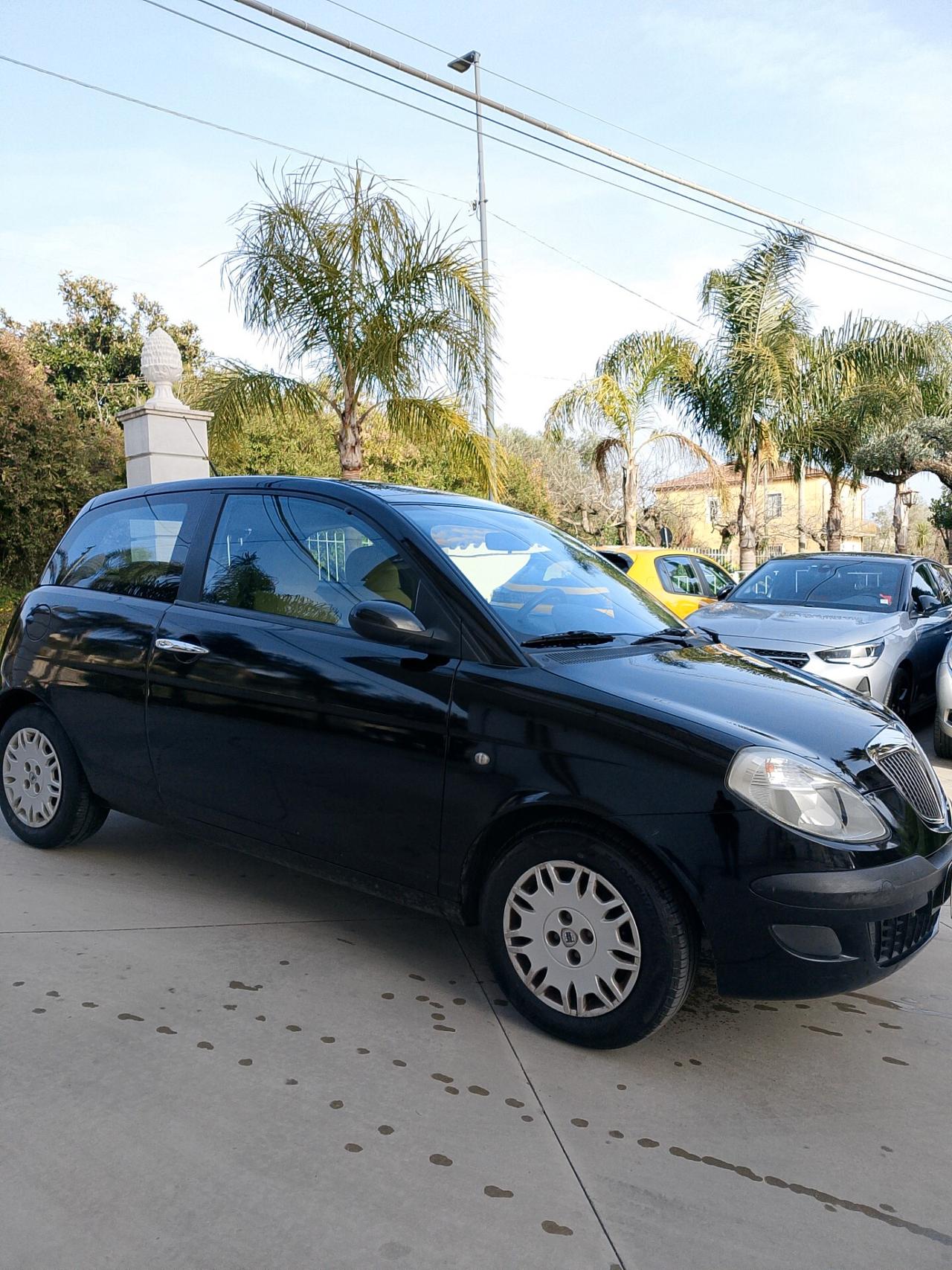 Lancia Ypsilon 1.2 Argento